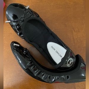 Michael kors ballet flats size 7.5
